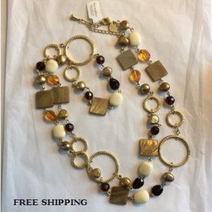 Lia Sophia Necklace FREE 🚚 SHIPPING